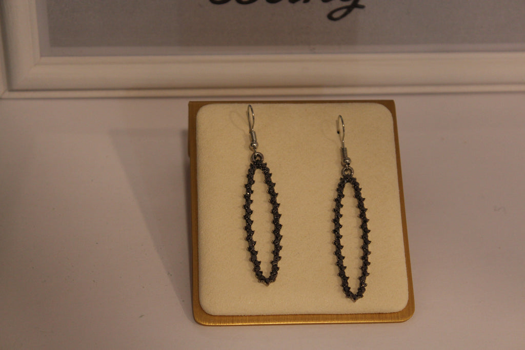 Earrings - Elegant Black Oval Drop Earrings