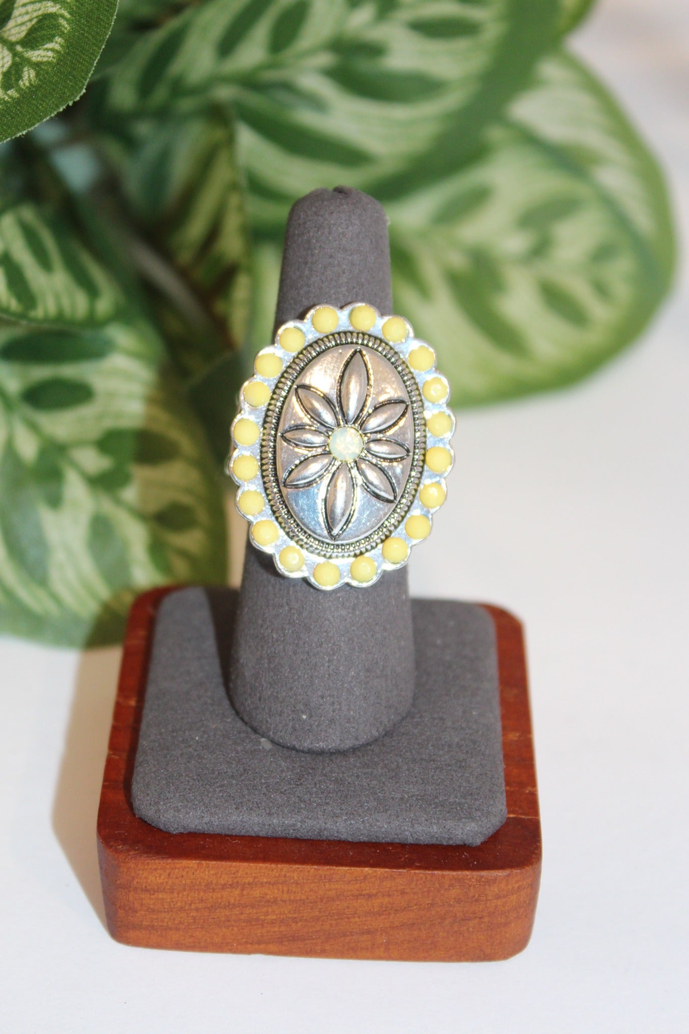 Rings-Golden Glow Vintage Daisy Ring