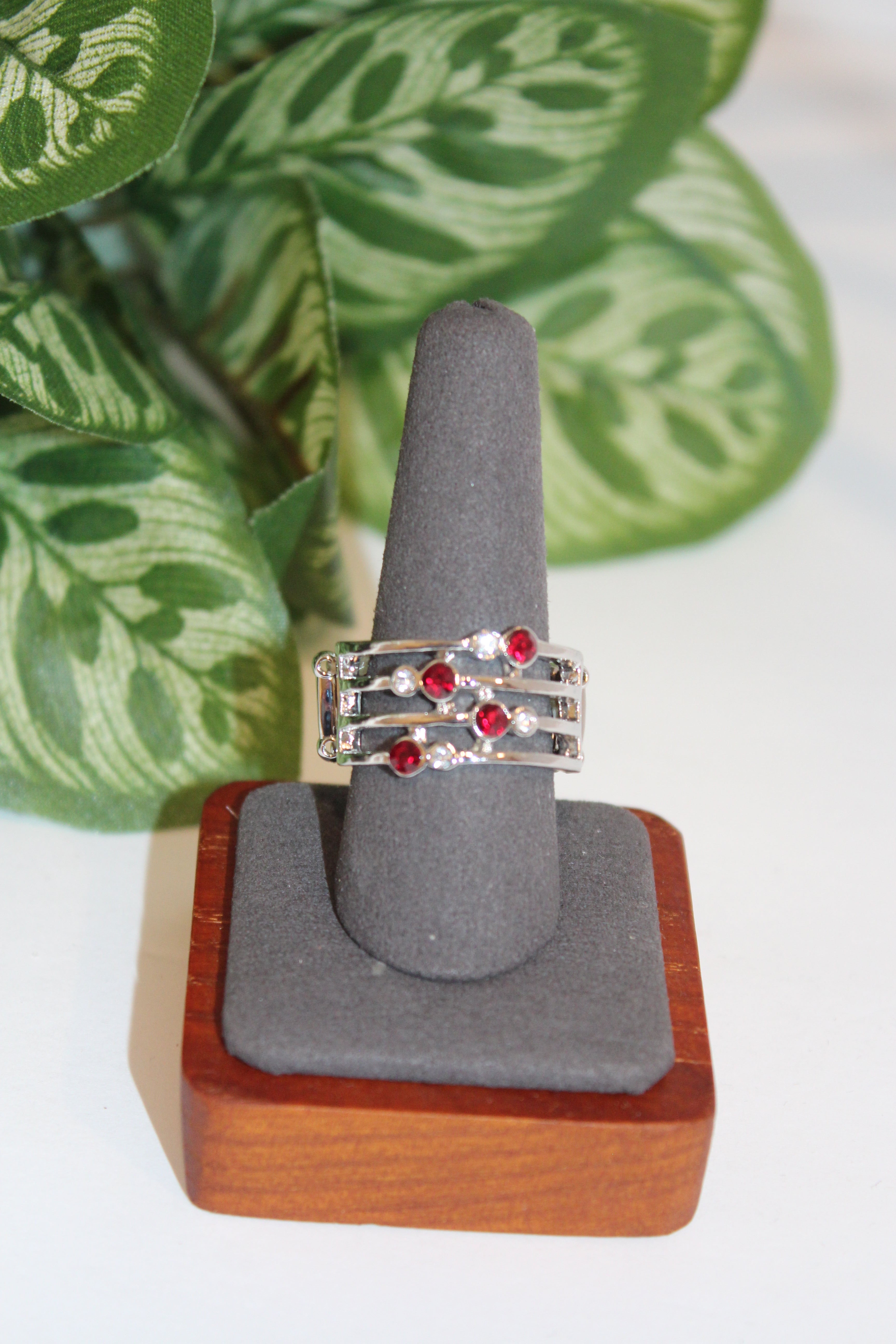 Rings-Elegant Silver Multi-Band Ring with Ruby Red & Crystal Accents